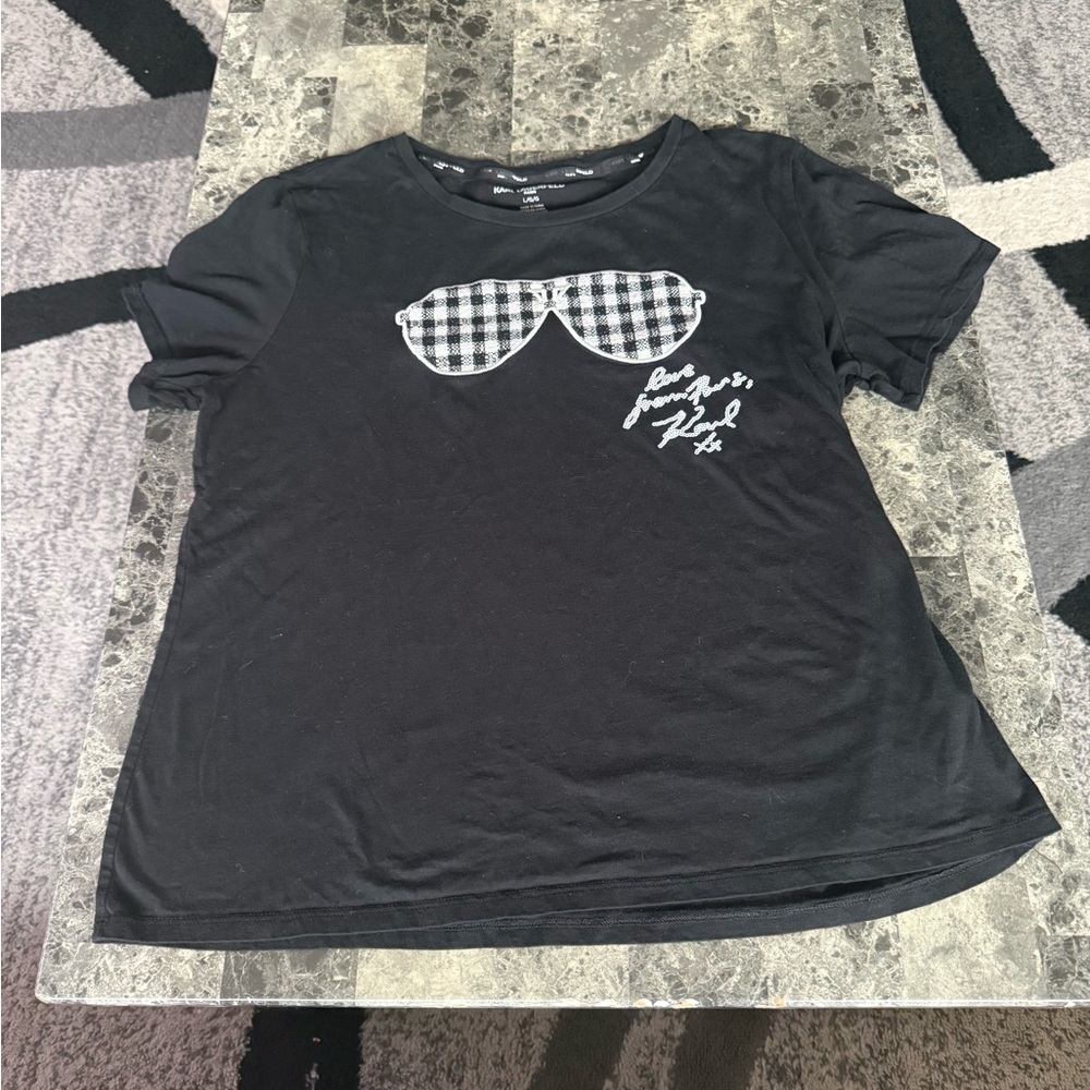 Karl Lagerfeld Black Tee with Black & White Plaid Sunglasses Patch size L